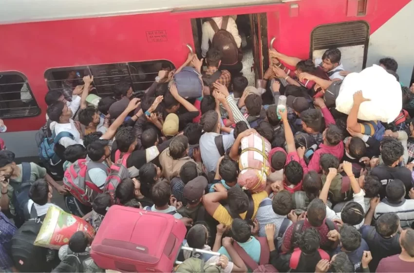  त्योहारों के सीजन में अपने प्रांत जाने के लिए उमड़ा जनसैलाब, बस ऑपरेटर ले रहे हैं मनमाना किराया, परिस्थितियों को देखते हुए रेलवे का बड़ा ऐलान ,जाने विस्तार से