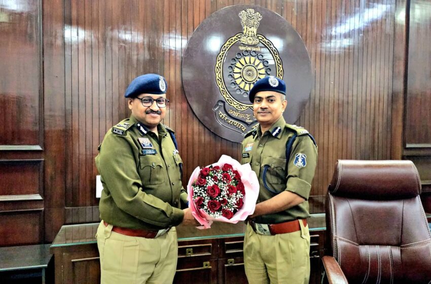  श्री अभिषेक शांडिल्य ने संभाला दुर्ग रेंज के आईजी का पदभार; निष्पक्ष और प्रभावी पुलिसिंग होगी प्राथमिकता