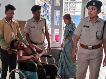  ऑपरेशन सेवा: राजनांदगांव RPF की तत्परता से बची बीमार रेल यात्री की जान