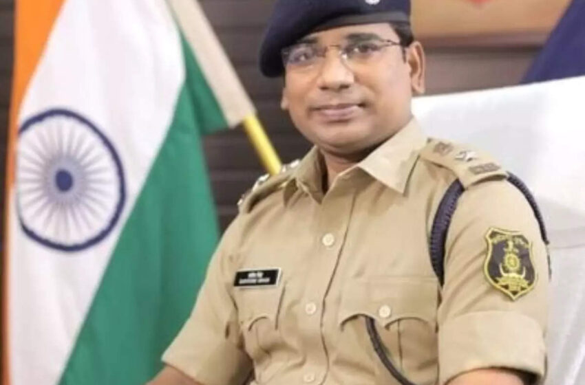  रायपुर के नए पुलिस अधीक्षक ips संतोष सिंह.. नशे के खिलाफ जिनके मुहिम को मिली देशभर में पहचान, आज संभाला पदभार