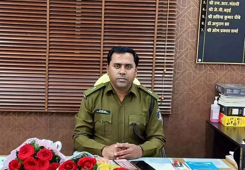  डॉ. प्रशांत शुक्ला ने अतिरिक्त पुलिस अधीक्षक यातायात रायपुर का पदभार ग्रहण किया