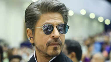  हुरून इंडिया रिच लिस्ट 2025: दुनिया के सबसे अमीर एक्टर बने बॉलीवुड के किंग शाहरुख खान, जानें कितनी हो गई नेटवर्थ