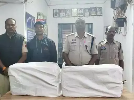  छत्तीसगढ़ की जगदलपुर पुलिस ने 5.40 लाख रुपए का गांजा सहित तस्कर को किया गिरफ्तारर