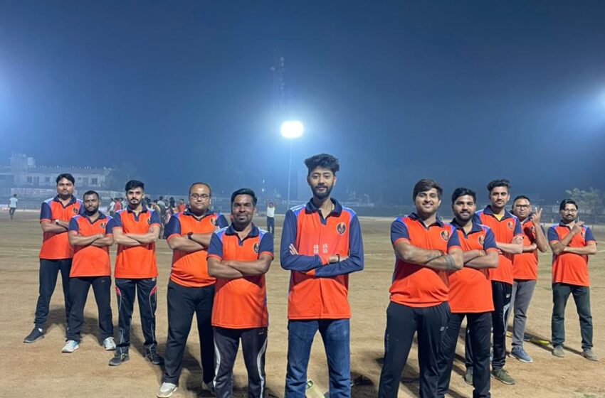  अटल कप में ‘युवा 11’ का जलवा: महासमुंद वार्ड क्रमांक 20 पार्षद एवं कप्तान निश्चय चंद्राकर के नेतृत्व में नागरिक 11 पर हासिल की जीत हासिल की जीत