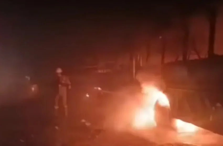  मथुरा में यमुना एक्सप्रेसवे पर 7 बसों और 2 कारों में टक्कर के बाद लगी आग, 4 लोगों की मौत; 25 अस्पताल में भर्ती