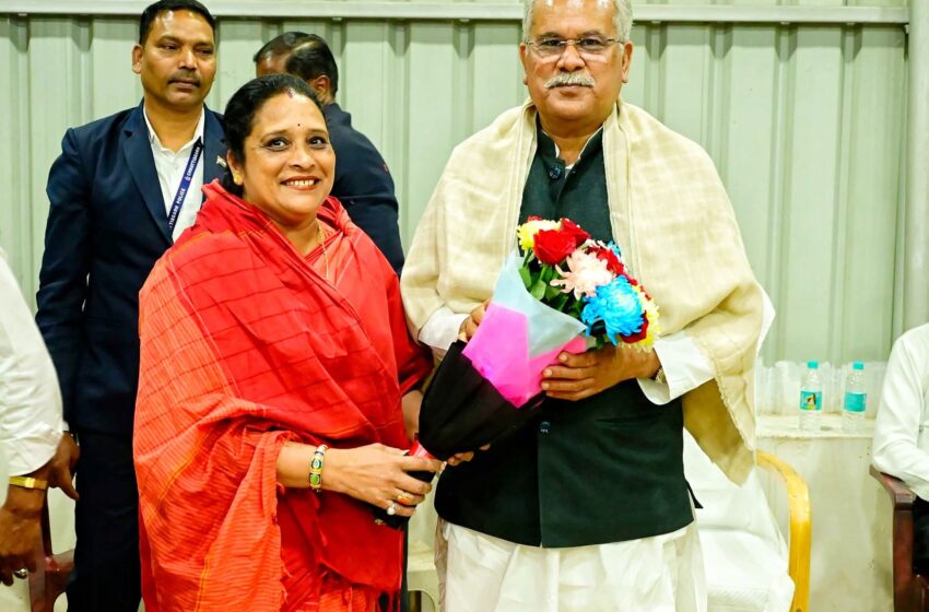  राशि महिलांग बनीं भारतीय महिला कांग्रेस की राष्ट्रीय को-ऑर्डिनेटर, पूर्व मुख्यमंत्री भूपेश बघेल से मुलाकात कर लिया आशीर्वाद