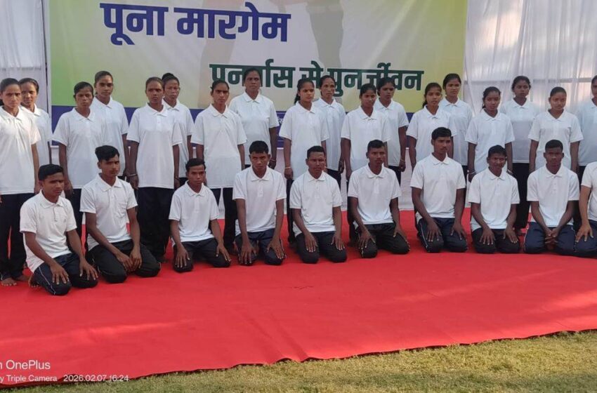  बस्तर में माओवाद की कमर टूटी: अमित शाह के दौरे से पहले 51 नक्सलियों का सरेंडर, 1.61 करोड़ का था इनाम