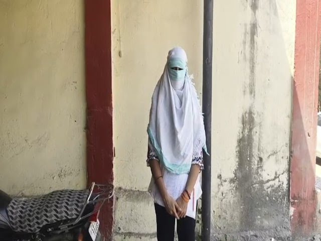  हैवानियत की हदें पार: जांजगीर-चांपा में पीआईएल कर्मी गिरफ्तार; पत्नी के साथ जानवरों जैसा सलूक और अप्राकृतिक यौन शोषण का आरोप