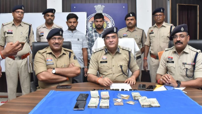  अंतर्राज्यीय चोर गिरोह का पर्दाफाश: मेरठ से मुख्य आरोपी और ज्वेलर्स संचालक गिरफ्तार, ₹60 लाख का सोना बरामद