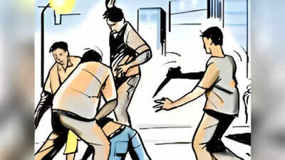  गर्लफ्रेंड से बात करने पर विवाद: दुर्ग में 20 साल के युवक की चाकू मारकर हत्या, दो दोस्त गंभीर रूप से घायल; 5 संदिग्ध हिरासत में