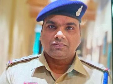  बड़ी कार्रवाई: अवैध शराब कारोबारियों से साठगांठ के आरोप में गोबरा नवापारा थाना प्रभारी दीपेश जायसवाल निलंबित
