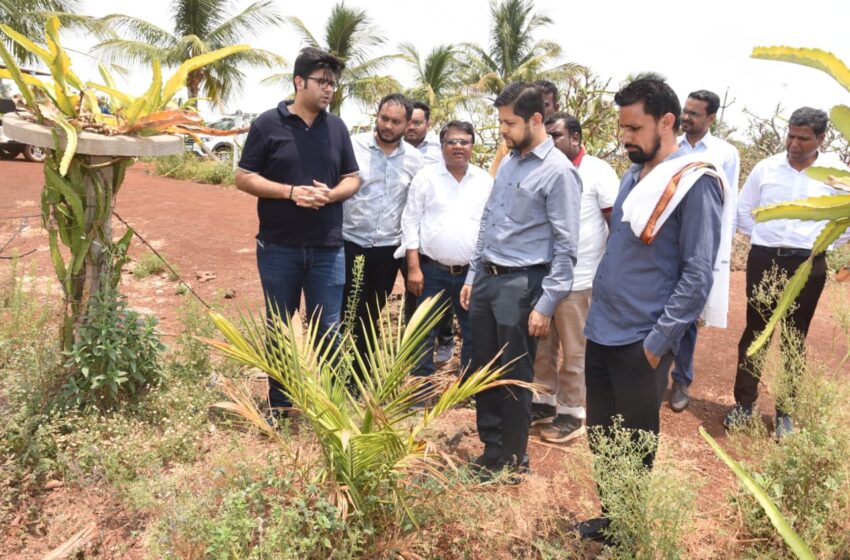  दुर्ग जिले के ग्राम   धौराभाठा स्थित एसजे फार्म पहुंचे कलेक्टर, जिले के सबसे बड़े जैविक और हाई-टेक डेयरी फार्म का भी किया निरीक्षण